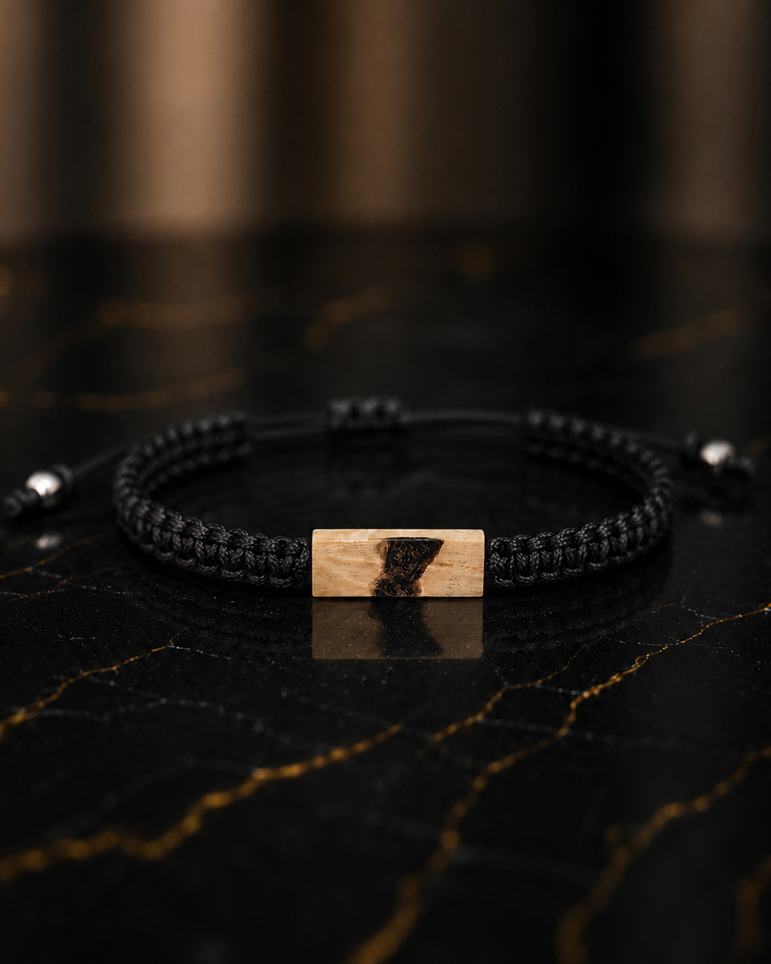 Obsidian Wood – unisex macramé náramek s obsidiánem a březovým dřevem