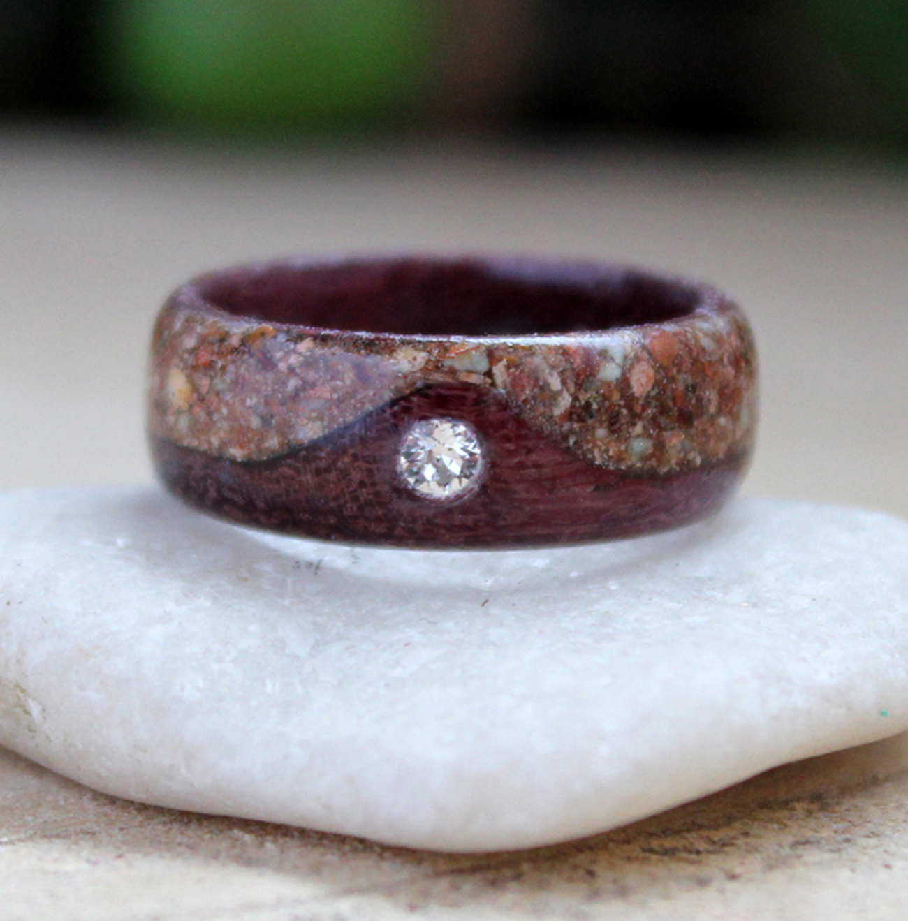 Prsten amarant s krystalem swarovski a jadeitem