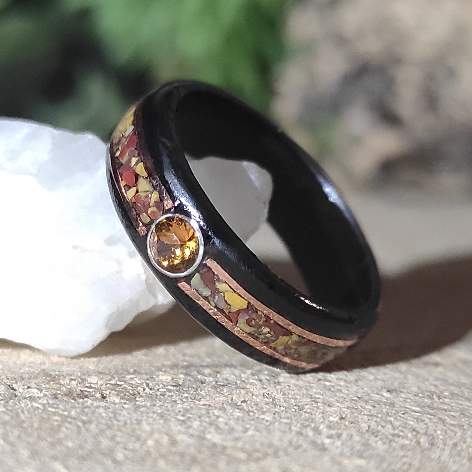 Ebenový prsten Swarovski v odstínu Topaz