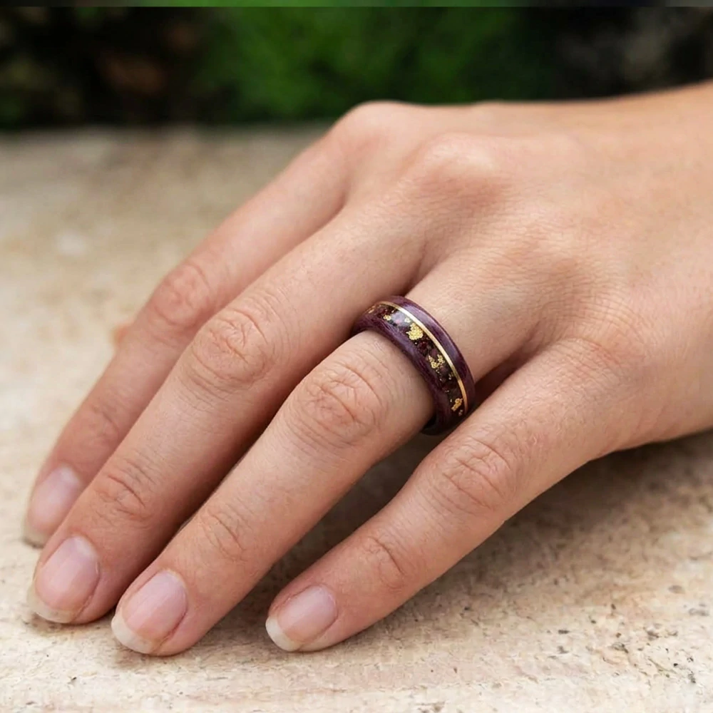 Snubní amarantové prsteny s granátem