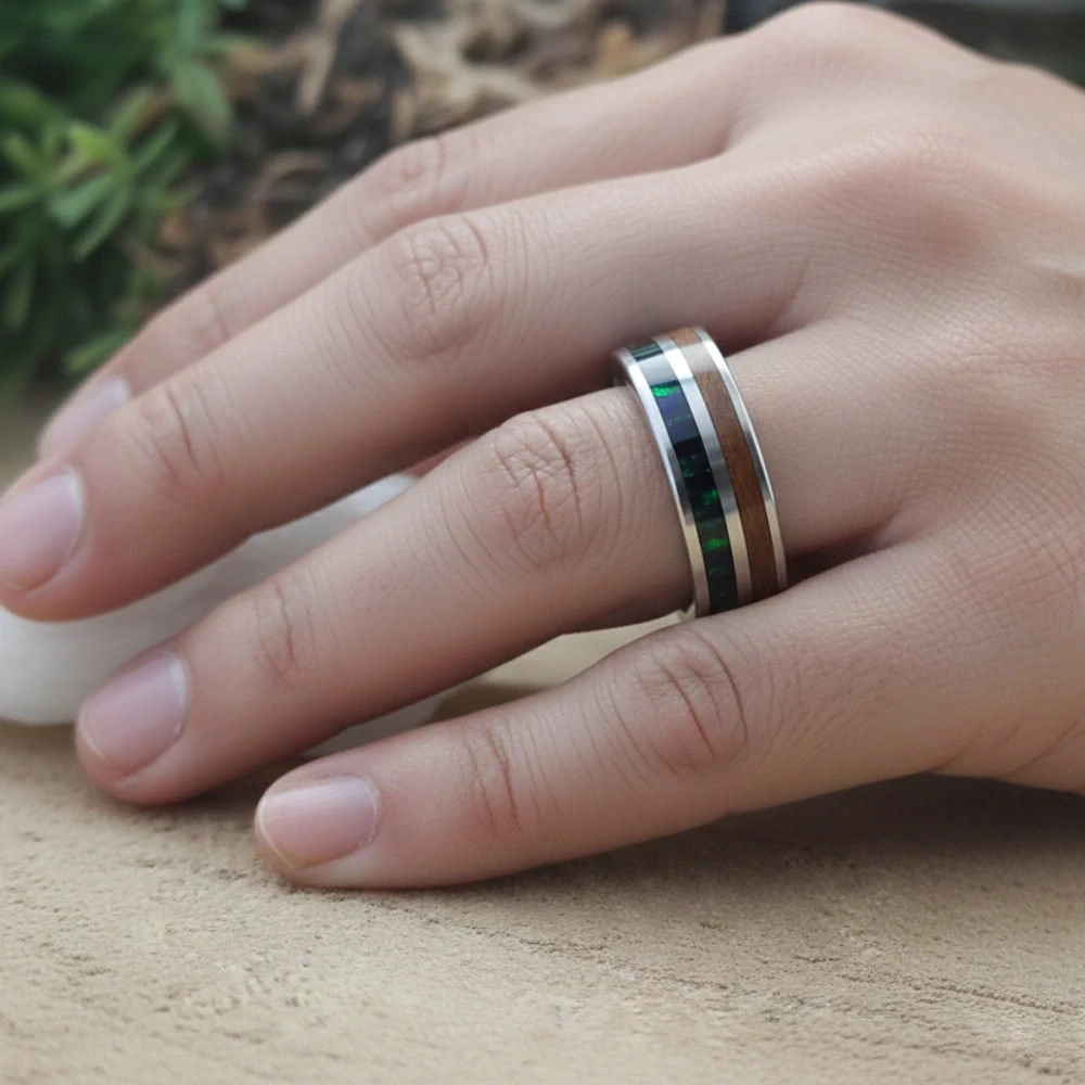 Snubní ocelové prsteny s ořechem a černým opálem