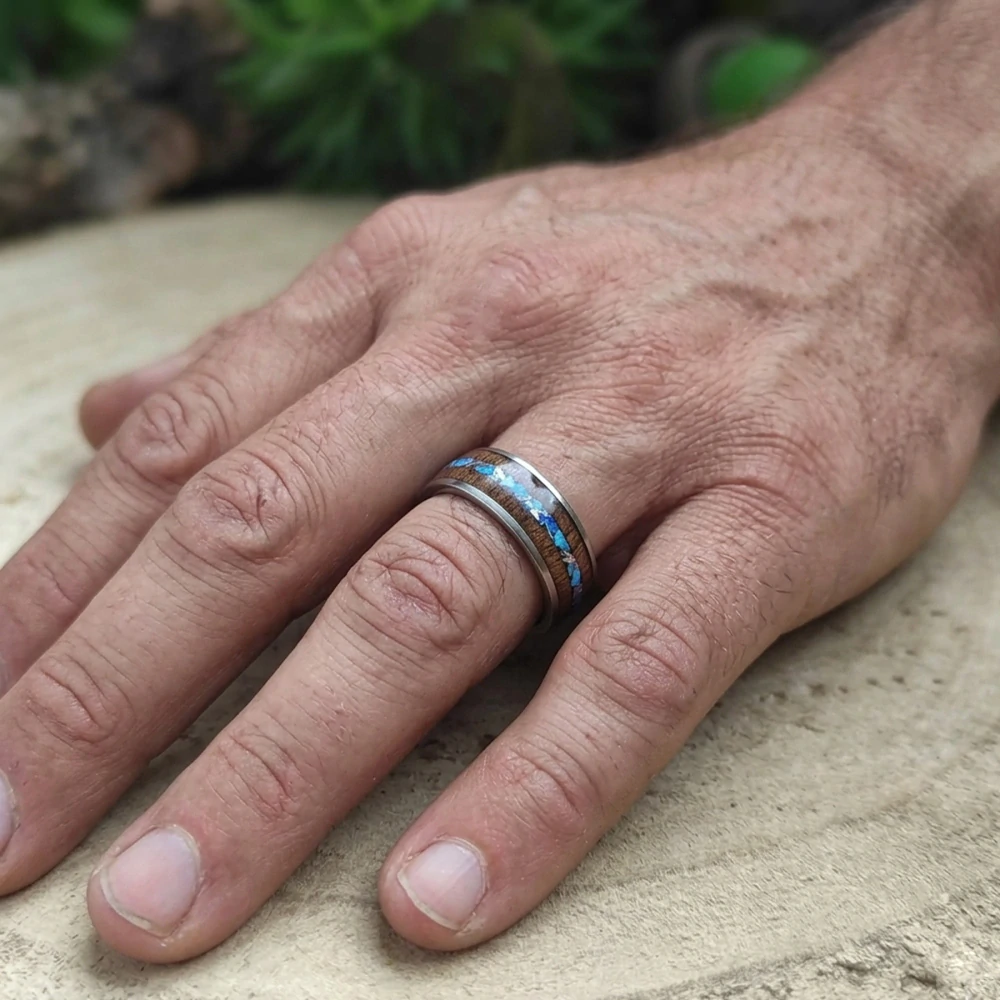 Snubní ocelové prsteny z ořechu a jadeitu