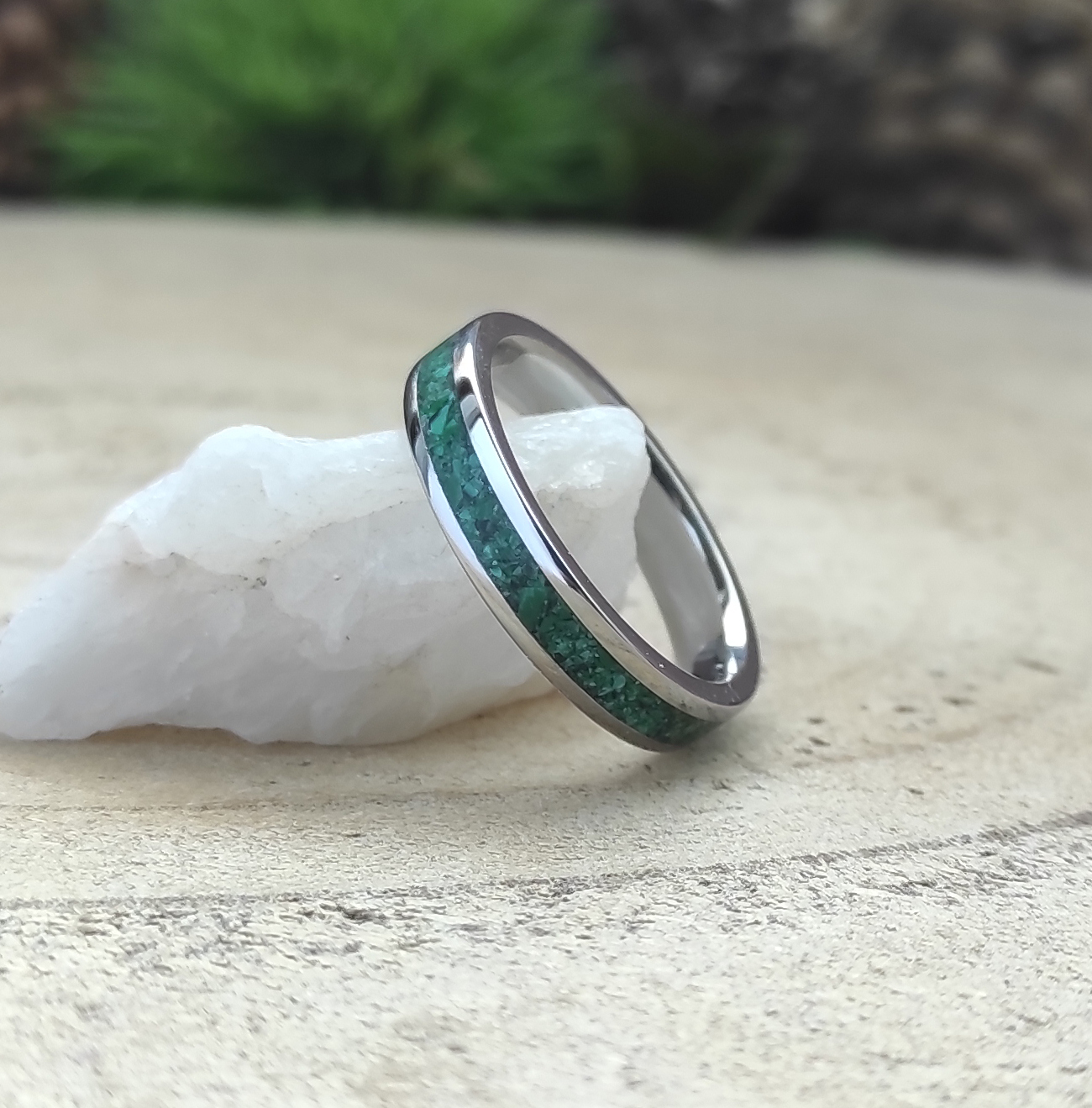 Snubní ocelové prsteny s malachitem