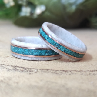 Snubní prsteny z magnezitu a chryzokolu