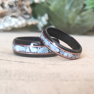 Snubní ebenové prsteny s larimarem