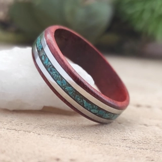 Prsten ze dřeva padouk s chryzokolem