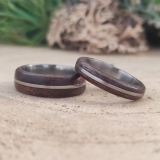 Snubní titanové prsteny s ořechem