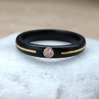 Ebenový prsten se Swarovski a 14K zlatem